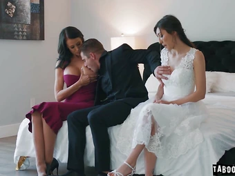 sınıfta sikişirken öğretmen yakaladı video Uyuyan resmi