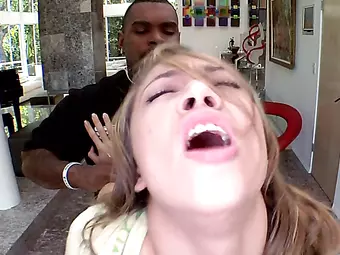 Bacak omuza porn sikiş izle  resmi